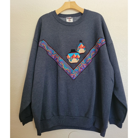 VNT unisex sweater with western/native American style patchwork. Size XL - Picture 9 of 10